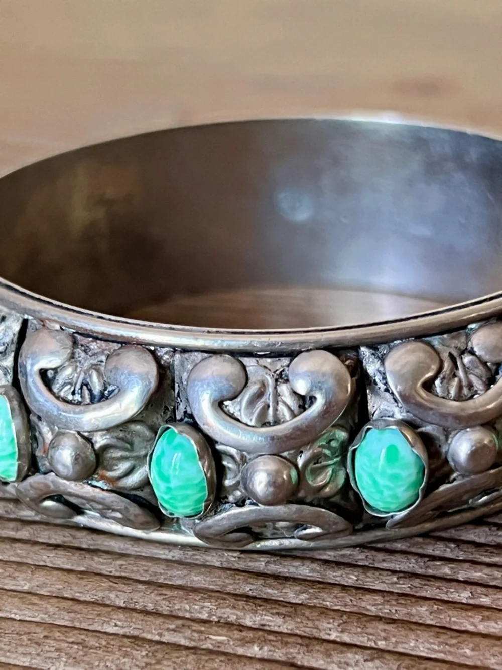 Vtg Italian Alpaca Silver Bangle – Bold Sculptural Cuff w/ Green Glass